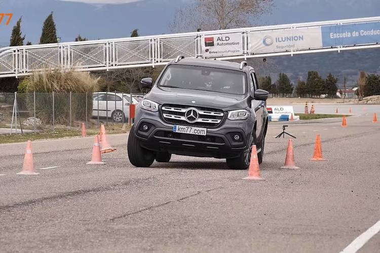 Mercedes X-Class