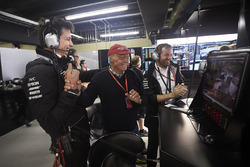 Toto Wolff, Executive Director Mercedes AMG F1, Niki Lauda, Non-Executive Chairman, Mercedes AMG F1., Mercedes management celebrate pole for Valtteri Bottas, Mercedes AMG F1