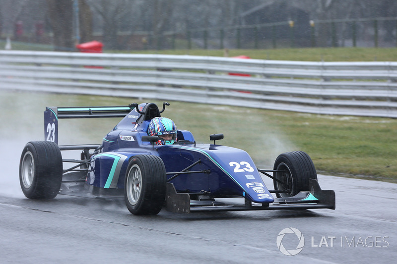 Billy Monger, Carlin'in MSV Formula 3 aracını test ederek tek koltuklu yarışlara geri dönüyor