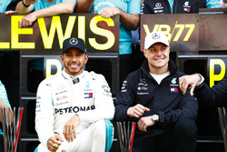 Lewis Hamilton, Mercedes AMG F1, 1st position, Valtteri Bottas, Mercedes AMG F1, 2nd position, celebrate with the Mercedes team