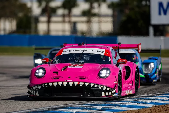 #77 AO Racing Porsche 911: Nick Tandy, Harry King, Alessio Picariello