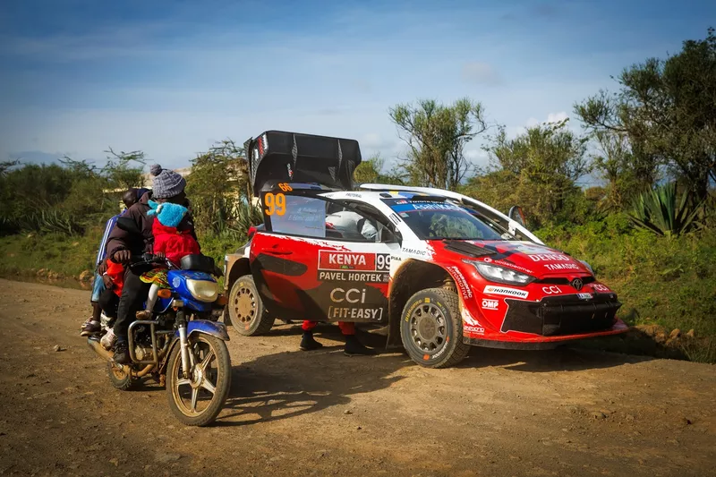 Oliver Solberg, Elliott Edmondson, Toyota Gazoo Racing WRT Toyota GR Yaris Rally1