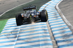 Nico Hulkenberg, Sahara Force India F1 VJM09 sacando chispas