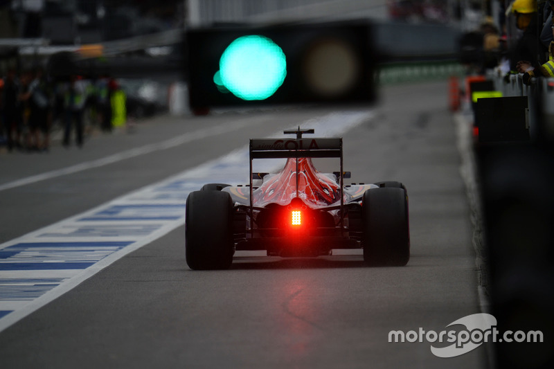 Daniil Kvyat, Scuderia Toro Rosso STR11