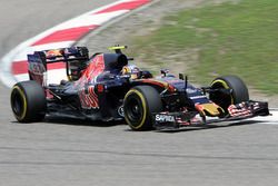 Carlos Sainz Jr., Scuderia Toro Rosso STR11