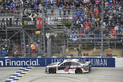 Kevin Harvick, Stewart-Haas Racing, Ford takes the win