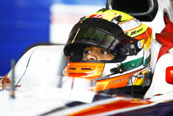 Arjun Maini, Trident