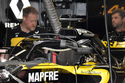 Renault Sport F1 Team essaie des rétroviseurs sur le halo de la RS 18