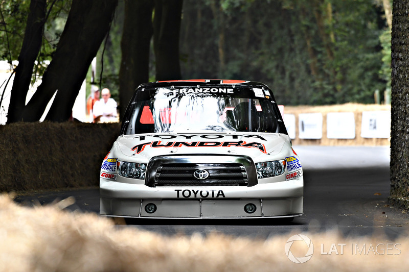Mike Skinner, Toyota Tundra (48,25 detik)