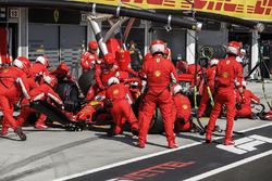 Sebastian Vettel, Ferrari SF71H pit stop