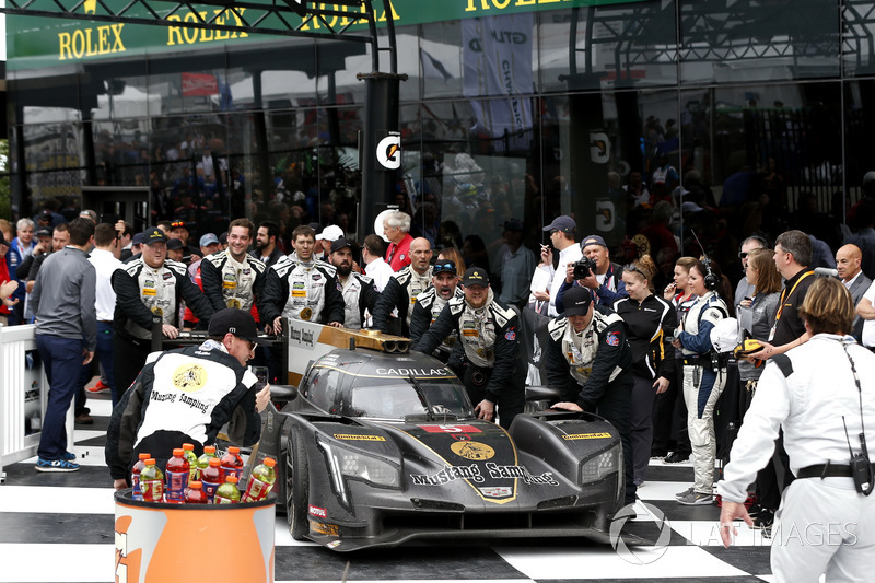 Victory lane, Car of #5 Action Express Racing Cadillac DPi: Joao Barbosa, Filipe Albuquerque, Christ