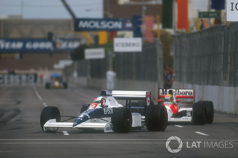 Jean Alesi, Tyrrell 018 Ford leads Ayrton Senna, Mclaren MP4/5B Honda