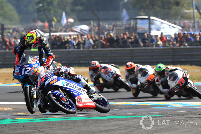 Marco Bezzecchi, Prustel GP, Jorge Martin, Del Conca Gresini Racing, Fabio Di Giannantonio, Del Conca Gresini Racing Moto3 crash