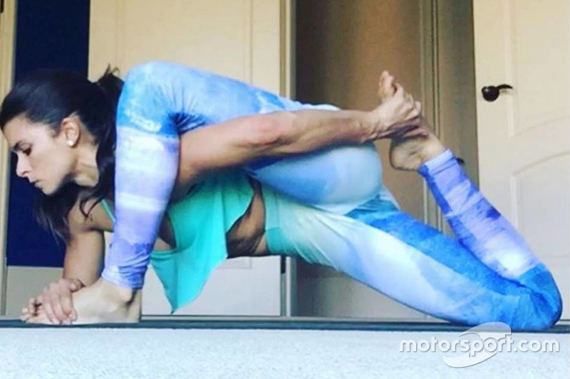 Danica Patrick beim Yoga