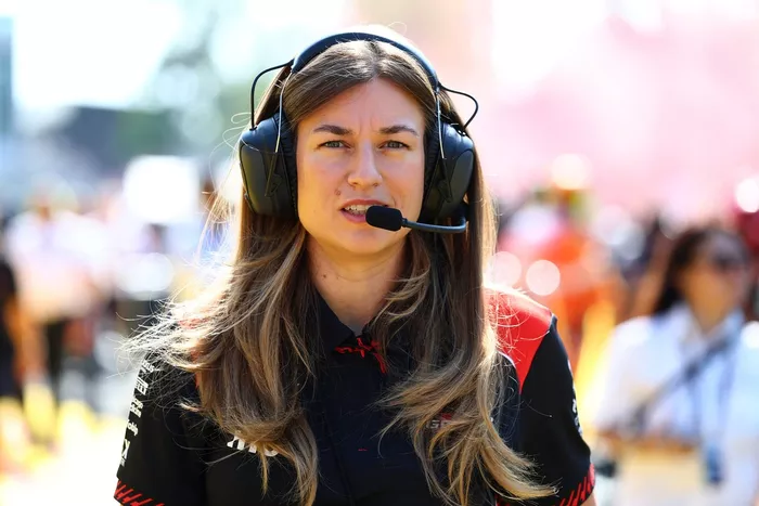 Laura Mueller, Haas Race Engineer