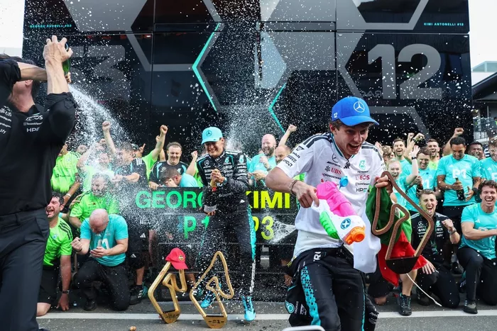 Andrea Kimi Antonelli, Mercedes; George Russell, Mercedes; Toto Wolff, Mercedes