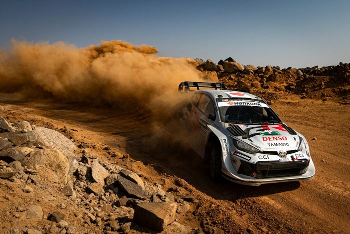 Такамото Кацута, Аарон Джонстон, Toyota Gazoo Racing WRT Toyota GR Yaris Rally1