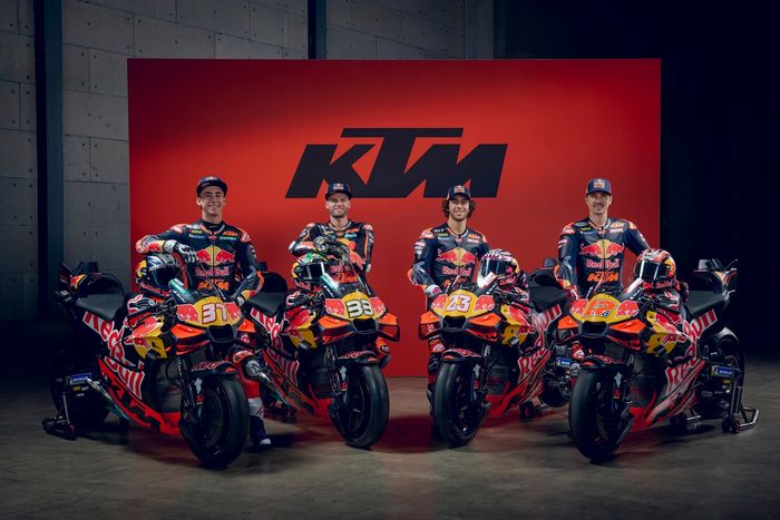 Pedro Acosta, Red Bull KTM Factory Racing, Brad Binder, Red Bull KTM Factory Racing, Enea Bastianini, Red Bull KTM Tech 3, Maverick Viñales, Red Bull KTM Tech 3
