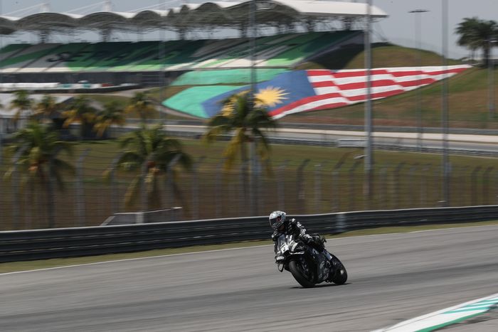 Lorenzo Savadori, Aprilia Racing