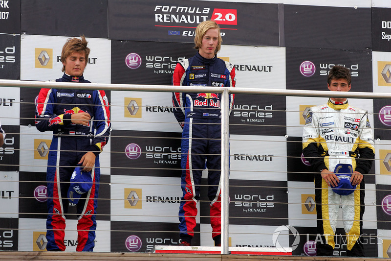 Podio: ganador de la carrera Brendon Hartley, Epsilon Red Bull Team, segundo lugar Stefano Coletti, 