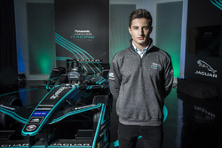 Nelson Piquet Jr., Jaguar Racing