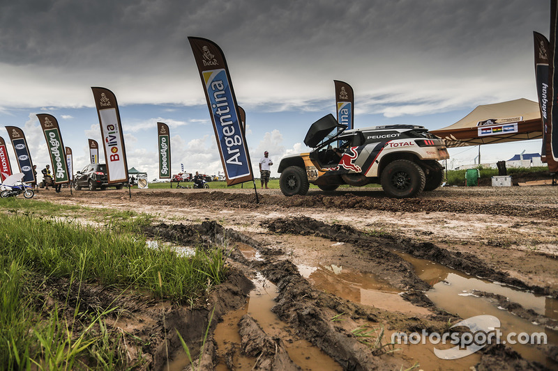 #304 Peugeot Sport, Peugeot 3008 DKR: Carlos Sainz, Lucas Cruz