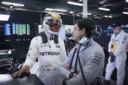 Lewis Hamilton, Mercedes AMG, avec Toto Wolff, directeur exécutif, Mercedes AMG