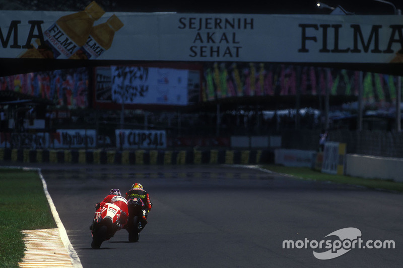 Tetsuya Harada, Aprilia; Max Biaggi, Honda