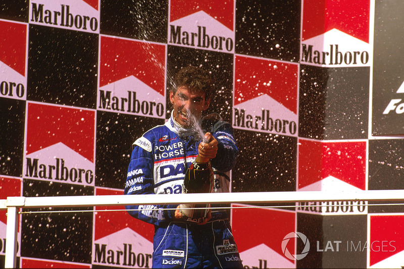 Podium: second position Damon Hill, Arrows