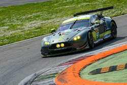 №97 Aston Martin Racing Aston Martin Vantage: Даррен Тёрнер, Джонатан Адам