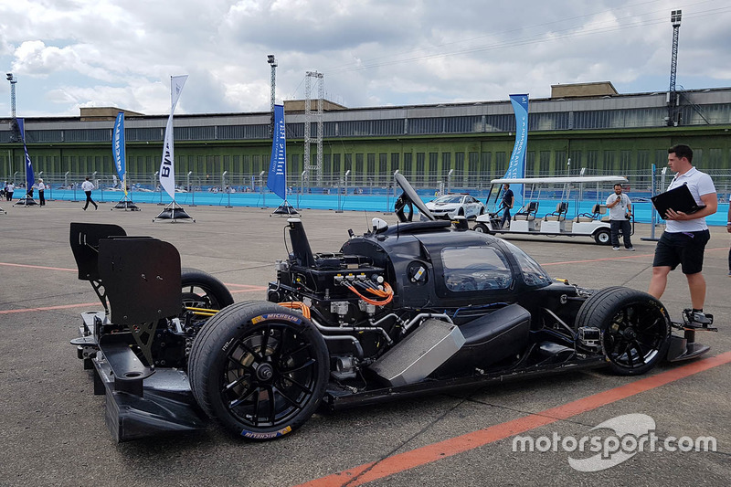 Le Devbot, voiture d'essais de Roborace 