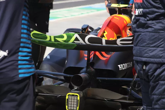 Red Bull Racing RB20 detalles técnicos