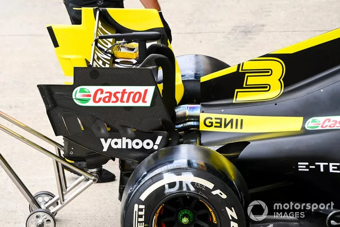 El ala trasera del monoplaza de Daniel Ricciardo, Renault F1 Team R.S.20 