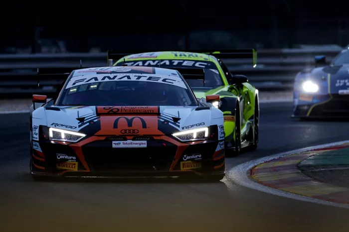 #30 Team WRT Audi R8 LMS evo II GT3: Thomas Neubauer, Benjamin Goethe, Jean-Baptiste Simmenauer