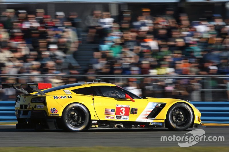 #3 Corvette Racing Corvette C7.R: Ян Магнуссен, Антоніо Гарсія, Майк Рокенфеллер
