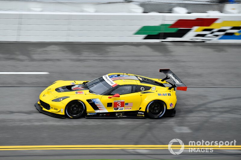 #3 Corvette Racing Corvette C7.R, GTLM: Ян Магнуссен, Антоніо Гарсія, Майк Рокенфеллер