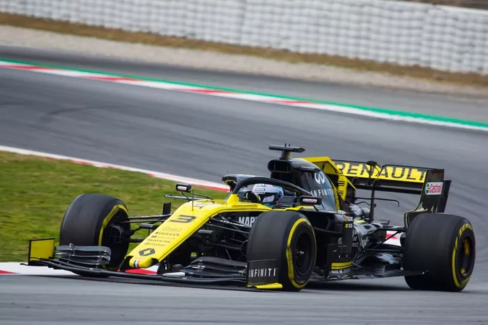 Daniel Ricciardo, Renault R.S.19 
