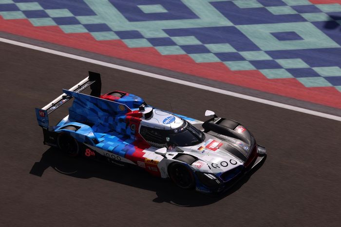 #15 BMW M Team WRT BMW M Hybrid V8: Dries Vanthoor, Raffaele Marciello, Kevin Magnussen