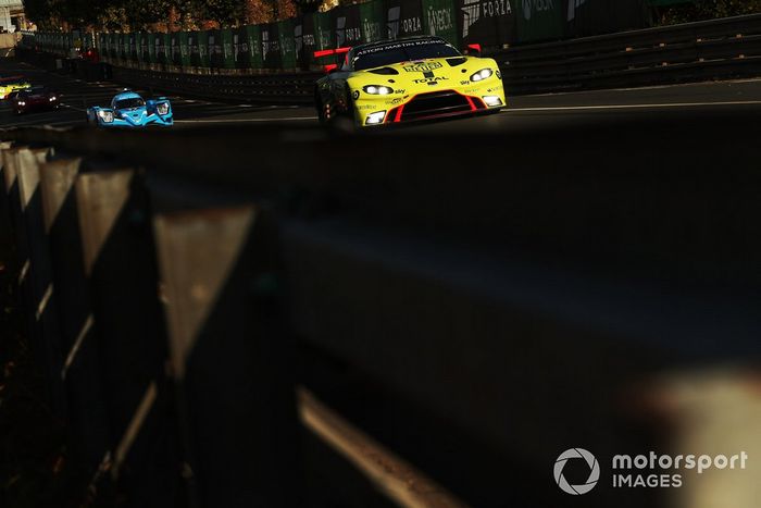 #98 Aston Martin Racing Aston Martin Vantage: Paul Dalla Lana, Augusto Farfus, Ross Gunn