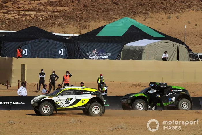 Mikaela Ahlin-Kottulinsky, Jenson Button, JBXE Extreme-E Team, y Christine 'GZ' Giampaoli Zonca, Oliver Bennett, Hispano Suiza Xite Energy Team