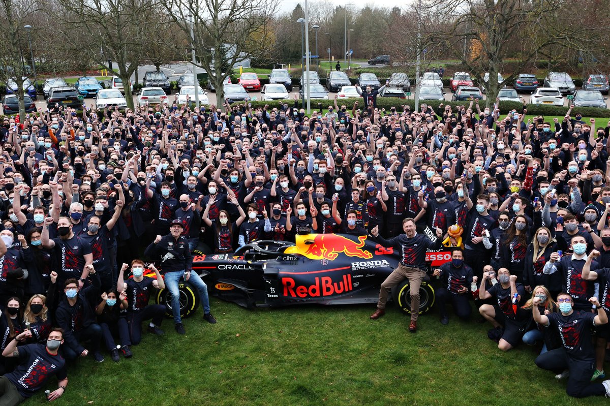 Max Verstappen, Red Bull Racing, Christian Horner, Team Principal, Red Bull Racing, avec l'équipe