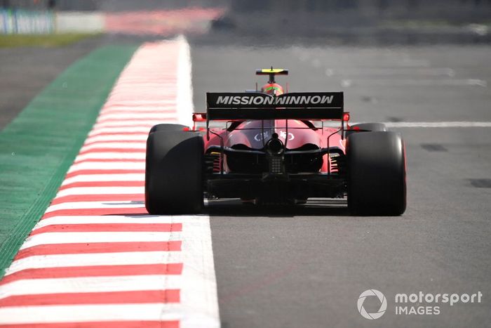 Carlos Sainz Jr., Ferrari SF21