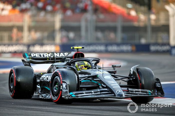 Lewis Hamilton, Mercedes F1 W14