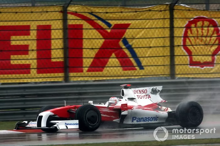 Jarno Trulli, Toyota TF109 sans aileron arrière