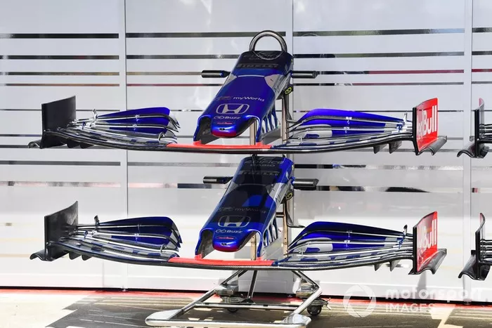 Alerón delantero del Toro Rosso STR14