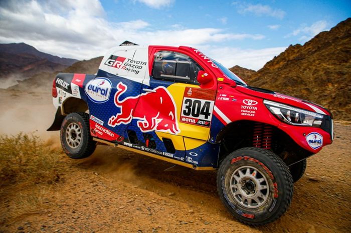 #304 Toyota Gazoo Racing: Giniel De Villiers, Alex Haro Bravo