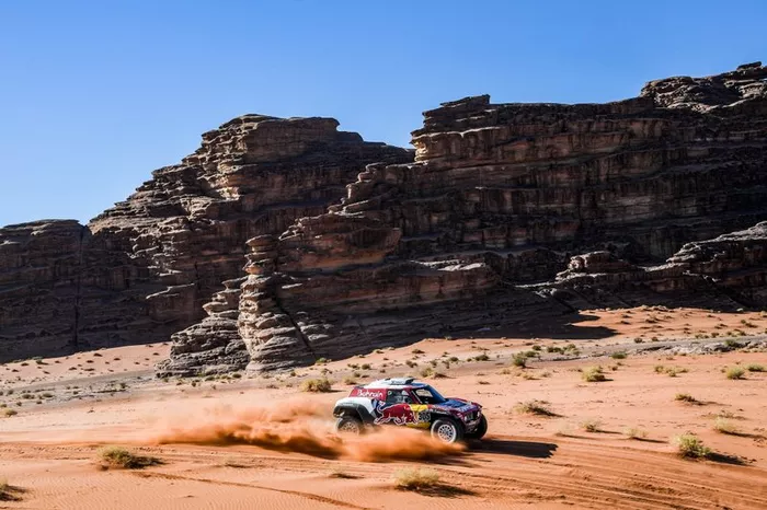 #305 JCW X-Raid Team: Carlos Sainz, Lucas Cruz