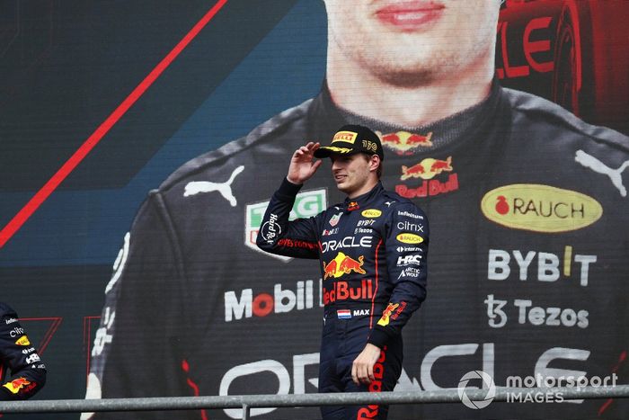Podio: ganador Max Verstappen, Red Bull Racing