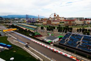 Max Verstappen, Red Bull Racing RB14, Daniel Ricciardo, Red Bull Racing RB14