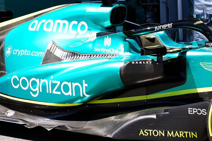 Detalle lateral del Aston Martin AMR 22